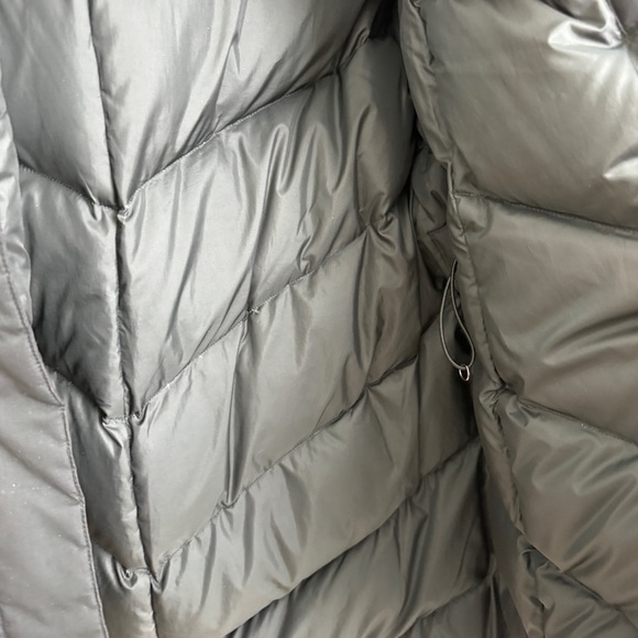 Eddie Bauer Black WeatherEdge Down Parka Winter Coat Jacket M - Picture 8 of 14